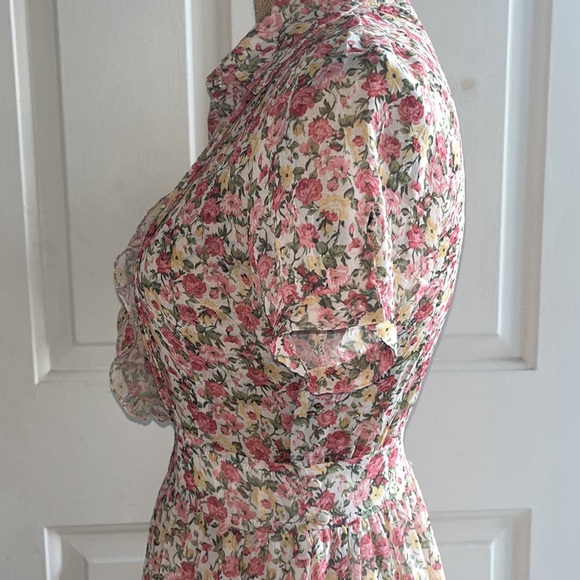 Floral Print Ruffled Dress - Picture 10 of 13